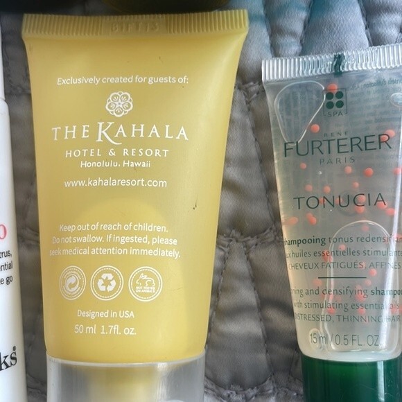 15 Deluxe Travel Size Shampoos - Picture 5 of 7